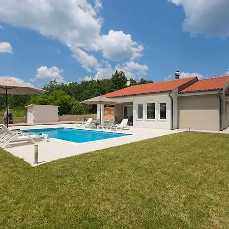 Βίλα Nikol Labin (Istria)